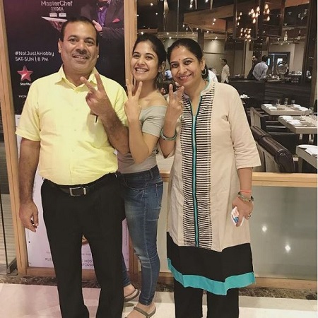 Anshul Chauhan: Wiki, Age, Husband, Height, Family, Biography & More 8 Anshul Chauhan with her father Virender Chauhan and mother