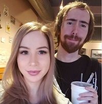 Asmongold: Wiki, Age, Girlfriend, Height, Family, Biography & More 5 Asmongold with Pink Sparkle
