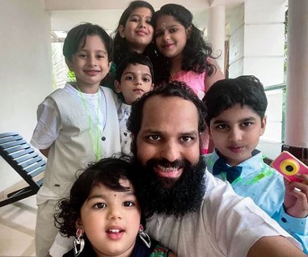 Bineesh Kodiyeri Wiki, Age, Wife, Caste, Family, Biography & More 15 Bineesh Kodiyeri with kids