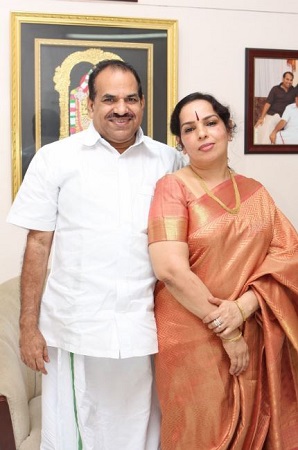 Bineesh Kodiyeri Wiki, Age, Wife, Caste, Family, Biography & More 10 Bineesh Kodiyeri's parents Kodiyeri Balakrishnan and SR Vinodhini