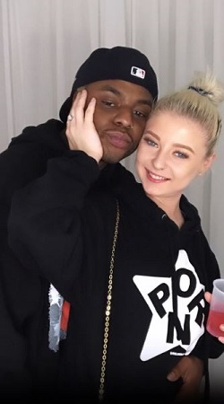 Bobby Brown Jr. Wiki, Age, Girlfriend, Death, Family, Biography & More 10 Bobby Brown Jr with his girlfriend Anna Reed
