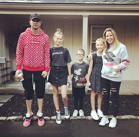 Carl Lentz Age, Wife, Net worth, Height, Family, Biography & More 13 Carl Lentz with his spouse Laura Lentz, kids Ava, Roman, and Charlie Lentz