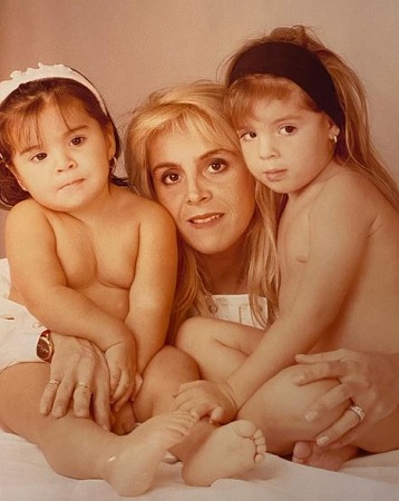 Giannina Maradona: Wiki, Age, Husband, Height, Family, Biography & More 9 Childhood photo of Giannina Maradona with her mom Claudia Villafañe and sister Dalma Maradona