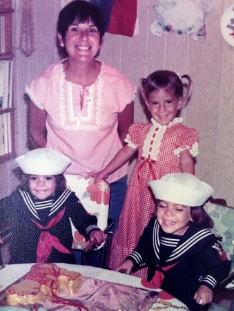 Misty Rosas: Wiki, Age, Husband, Height, Family, Biography & More 14 Childhood photo of Misty Rosas with her mom, siblings Miklos Rosas and Carlos Rosas