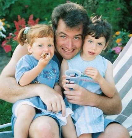 Natasha Aughey: Wiki, Age, Height, Weight, Diet, Biography & More 7 Childhood photo of Natasha Aughey with her dad and sister