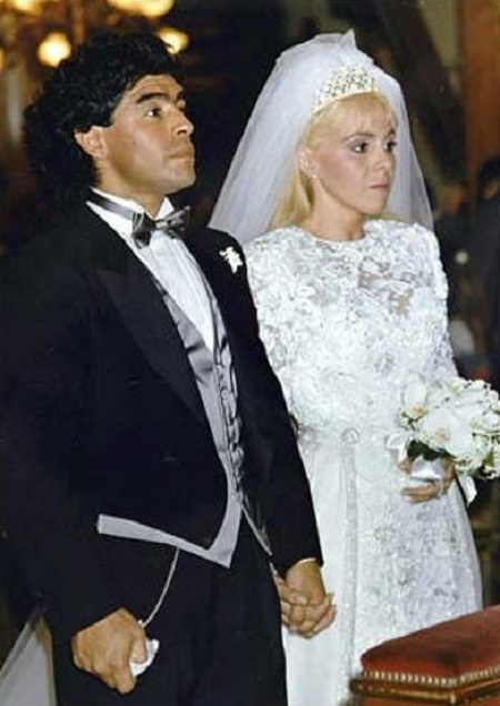 Claudia Villafane: Wiki, Age, Husband, Net worth, Kids, Biography & More 15 Claudia Villafane and Diego Maradona's wedding photo