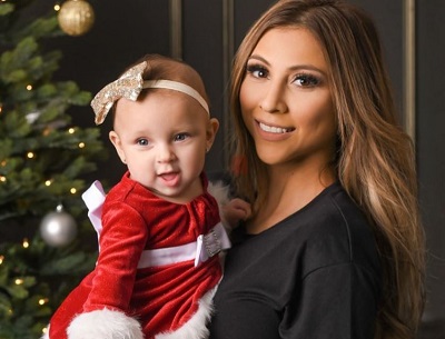 Denise Garcia: Wiki, Age, Boyfriend, Height, Family, Biography & More 12 Denise Garcia with her kid Zoey Christina Ball
