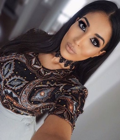 Farah Dhukai Wiki, Age, Husband, Height, Family, Biography & More 14 Farah Dhukai facts