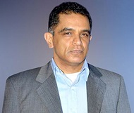 Firoz Nadiadwala Wiki, Age, Wife, Family, Movies, Biography & More 3 Firoz Nadiadwala bio