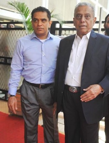 Firoz Nadiadwala Wiki, Age, Wife, Family, Movies, Biography & More 5 Firoz Nadiadwala with his father A.G Nadiadwala