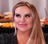 Heather Gay (RHOSLC) Wiki, Age, Husband, Height, Family, Biography & More 3 Heather Gay Age, Wiki & Bio