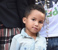 Helen Lasichanh: Wiki, Age, Height, Husband, Family, Biography & More 5 Helen Lasichanh's son