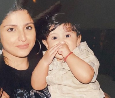Jahaan Kapoor: Wiki, Age, Girlfriend, Height, Family, Biography & More 12 Jahaan Kapoor childhood picture with mother