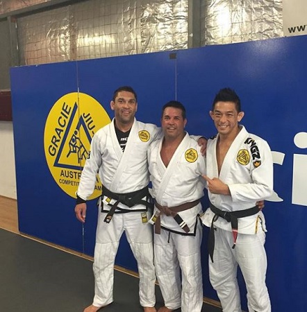 John Shimooka (Surfer) Wiki, Age, Wife, Height, Family, Biography & More 15 John Shimooka with Jiu Jitsu's friend