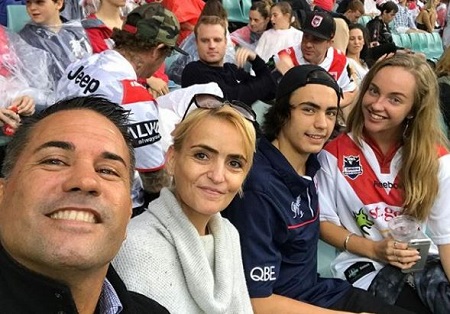 John Shimooka (Surfer) Wiki, Age, Wife, Height, Family, Biography & More 9 John Shimooka with his wife Lisa Shimooka, son Brandon Shimooka, and daughter Carrlily Shimooka