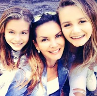 Kirsten Kutner: Wiki, Age, Husband, Height, Family, Biography & More 5 Kirsten Kutner' daughters