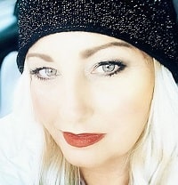 Laura Lentz Wiki (Carl Lentz's Wife) Age, Children, Biography & Facts 16 Laura Lentz sis-in-law Mary Lentz