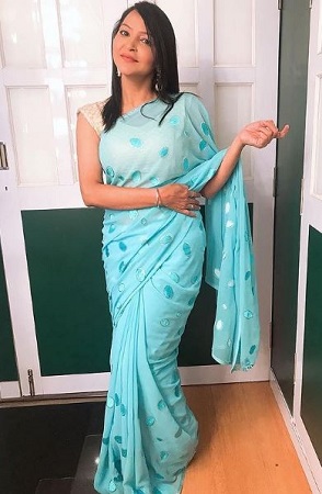 Leena Acharya: Wiki, Age, Husband, Height, Family, Biography & Facts 11 Leena Acharya body measurements