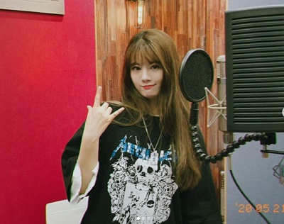 Raon Lee Wiki, Age, Height, Weight, Boyfriend, Biography & More 8 Raon Lee snapped during recording
