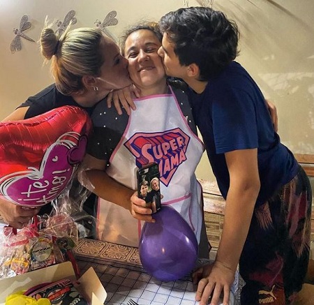 Rocio Oliva: Wiki, Age, Husband, Height, Family, Biography & More 15 Rocio Oliva with family
