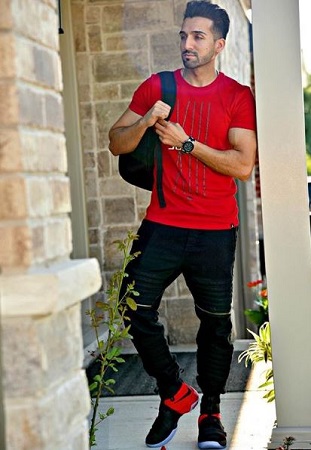 Sham Idrees Wiki, Age, Wife, Children, Height, Family, Biography & More 9 Sham Idrees height weight