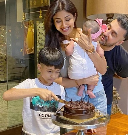 Shilpa Shetty with family