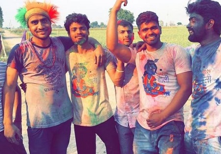 Sumit Goswami: Wiki, Age, Girlfriend, Height, Family, Biography & More 12 Sumit Goswami playing Holi with his friends