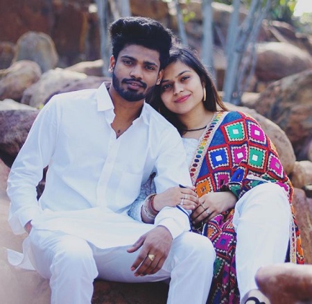 Sumit Goswami: Wiki, Age, Girlfriend, Height, Family, Biography & More 20 Sumit Goswami with his girlfriend