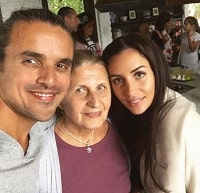 Vanessa Sierra (Love Island) Age, Boyfriend, Height, Family, Biography & More 16 Vanessa Sierra with her father and grandmother