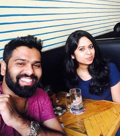 Varsha Nair (Pilot) Wiki, Age, Husband, Caste, Family, Biography & More 14 Varsha Nair with her husband Logesh