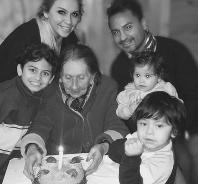 Veronica Ojeda: Wiki, Age, Husband, Children, Family, Biography & More 28 Veronica Ojeda paid a tribute to her grandmother in December 2018