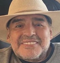 Veronica Ojeda: Wiki, Age, Husband, Children, Family, Biography & More 4 Veronica Ojeda's ex-boyfriend Diego Maradona died at the age of 60 due to heart attack on November 25, 2020