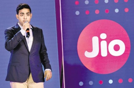 Akash Ambani Wiki, Age, Wife, Children, Family, Biography & More 18 Akash Ambani is a Chief of strategy of Jio