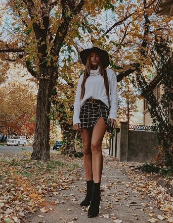 Alexis Sharkey: Wiki, Age, Husband, Height, Family, Biography & More 15 Alexis Sharkey's height