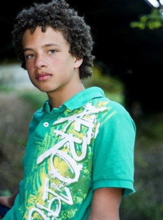 Damon J. Gillespie Wiki, Height, Age, Girlfriend, Family, Biography & More 4 An old photo of Damon J. Gillespie