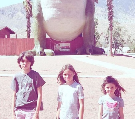 Nathan Blair (Actor) Wiki, Age, Height, Family, Biography & More 4 An old photo of Nathan Blair with his sisters