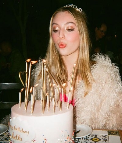 Bella Podaras: Age, Height, Weight, Boyfriend, Family, Biography & More 4 Bella Podaras Birthday, Age, and Wiki