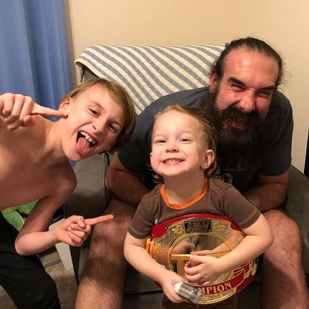 Synndy Synn (Amanda Huber) Wiki, Age, Husband, Children, Biography & More 17 Brodie Lee with his kids