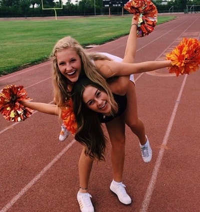 Brooke Schofield: Wiki, Age, Boyfriend, Height, Family, Biography & More 14 Brooke Schofield remained a cheerleader in her high school