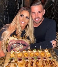 Carl Woods: Wiki, Age, Girlfriend, Height, Family, Biography & More 12 Carl Woods is non-vegan