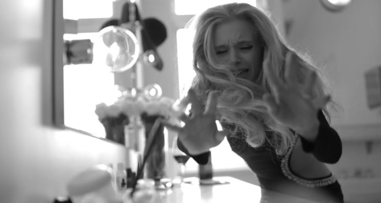 Casimere Jollette Wiki, Height, Age, Boyfriend, Family, Biography & More 21 Casimere Jollette in the music video Leave Virginia Alone