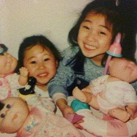 Lizzy Capri Wiki, Height, Age, Boyfriend, Family, Biography & More 2 Childhood photo of Lizzy Capri with her sister Linda