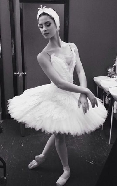 Daniela Norman Wiki, Height, Age, Boyfriend, Family, Biography & More 8 Daniela Norman played a Swan in a play at ENB