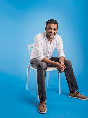 Deepinder Goyal (Zomato) Wiki, Age, Wife, Net worth, Family, Biography & More 4 Deepinder Goyal height