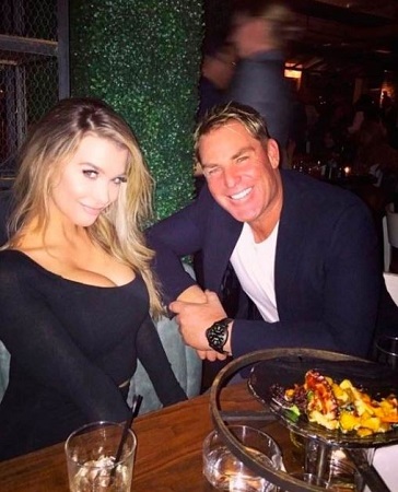 Emily Sears Wiki, Height, Age, Husband, Boyfriend, Biography & More 15 Emily Sears with her boyfriend Shane Warne