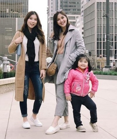Charlie Dizon: Wiki, Age, Height, Boyfriend, Family, Biography & More 21 Hannah Jerica and Savannah Zerene Bernardo are Charlie Dizon's nieces