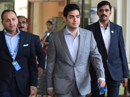Akash Ambani Wiki, Age, Wife, Children, Family, Biography & More 17 Indian Businessman Akash Ambani
