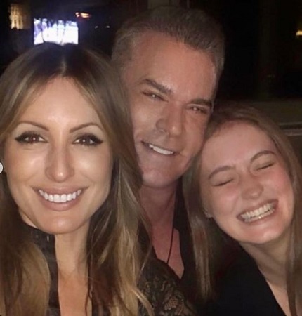 Jacy Nittolo Wiki, Age, Husband, Net worth, Family, Biography & More 4 Jacy Nittolo with Ray Liotta and Karsen Liotta