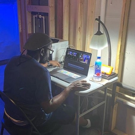 Jason Reid Wiki (Joy Reid's husband) Age, Kids, Net worth, Biography & More 8 Jason Reid clicked by his son Jmar Reid while editing.