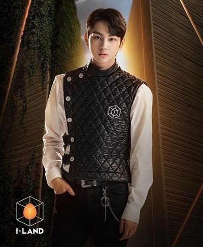 Jungwon South Korean Singer, Dancer, and Songwriter